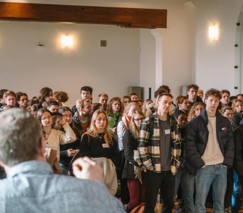 Prof Joost Dessein neemt de studenten naadloos mee in zijn verhaal