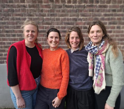 Boerinnen Julie, Heleen, Corazon en Merel